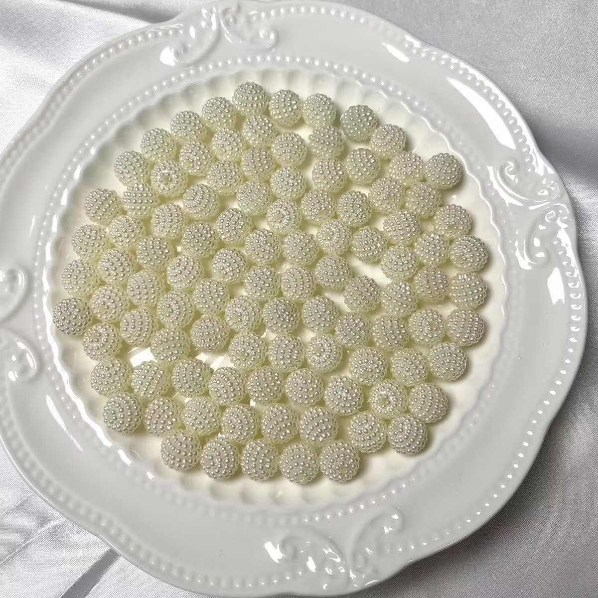 10/12/14/20mm White Acrylic AB - Jewelry Making Event 评论和价格